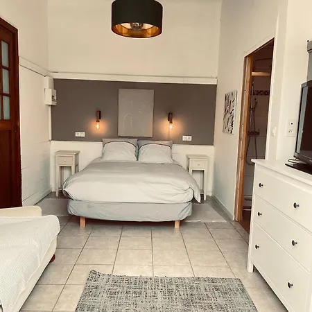 Des Millepertuis Appartement *