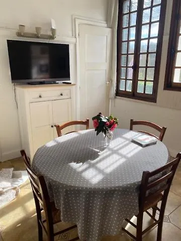 Des Millepertuis Bagnoles de l'Orne Normandie